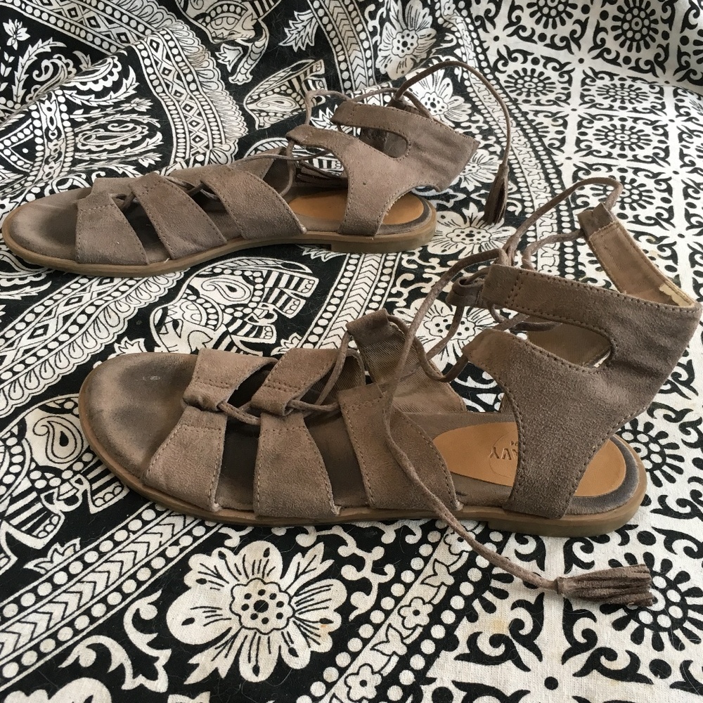 Old Navy Lace-up sandals